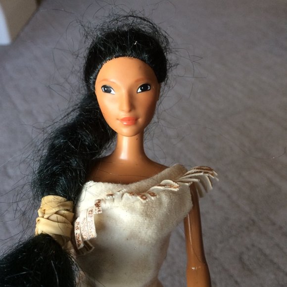 Pocahontas doll - Picture 11 of 12
